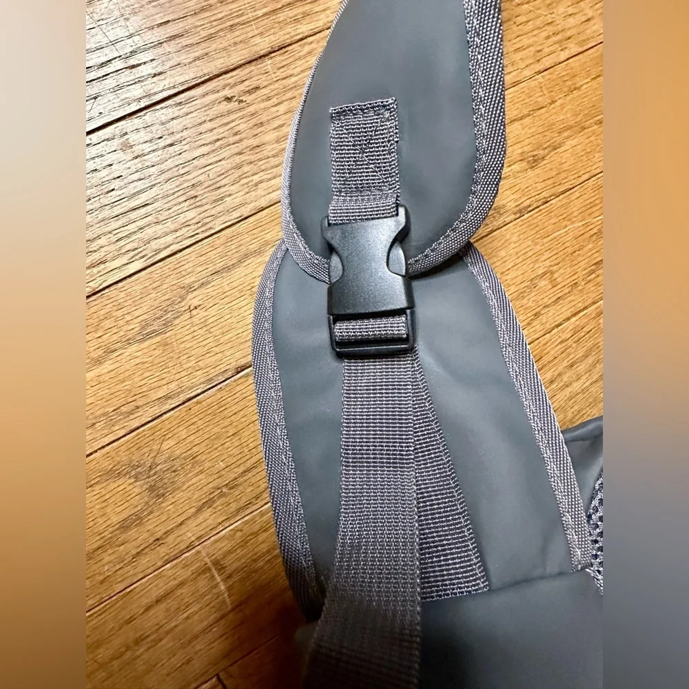 Pet Dog Sling Carrier, Breathable Mesh Portable Travel Safe Pet Sling bag